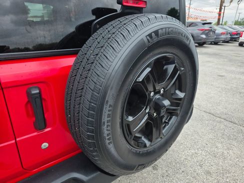 Used 2018 Jeep Wrangler Unlimited Sport S AWD/4WD image 11