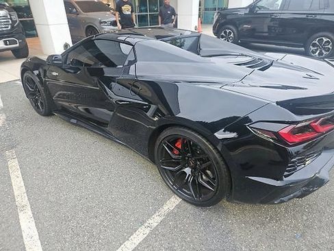 Used 2024 Chevrolet Corvette Z06 w/ Stealth Interior Trim Package RWD image 5