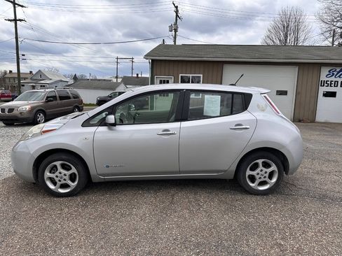 Used 2012 Nissan Leaf SL FWD image 8