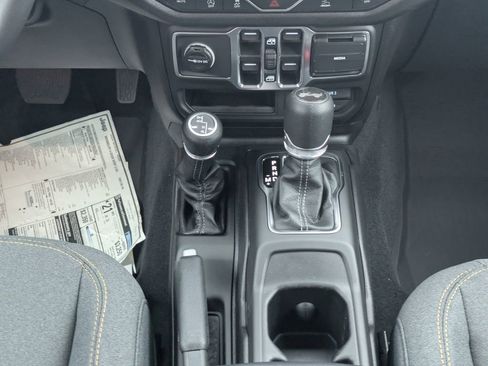 New 2026 Jeep Wrangler Unlimited Sport AWD/4WD image 18