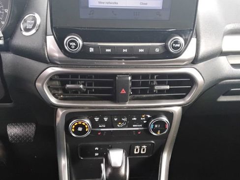 Used 2019 Ford EcoSport SE image 12