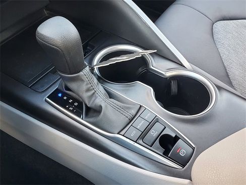 Used 2024 Toyota Camry LE image 33