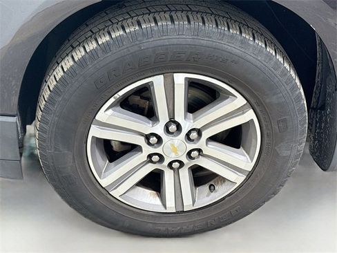 Used 2017 Chevrolet Traverse LT image 30