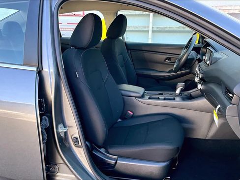 Certified 2025 Nissan Sentra S image 9