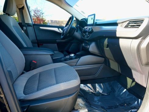 Used 2020 Ford Escape SE Sport image 8