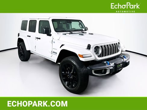 Used 2024 Jeep Wrangler Sahara w/ Technology Group image 1