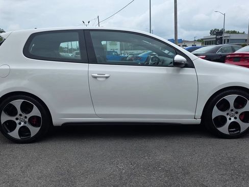 Used 2012 Volkswagen Golf 2-Door FWD image 4
