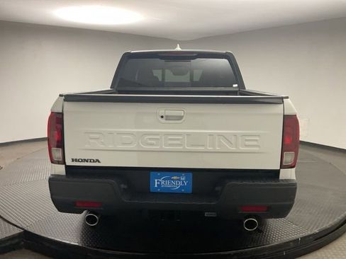 New 2026 Honda Ridgeline Black Edition image 6