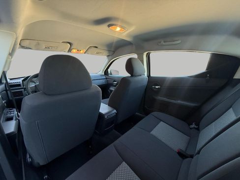 Used 2009 Dodge Avenger SE FWD image 22