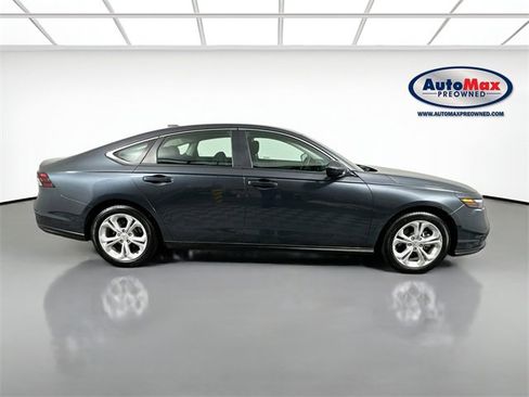 Used 2025 Honda Accord LX image 9