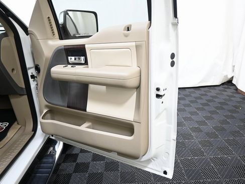 Used 2006 Lincoln Mark LT 4x4 image 24