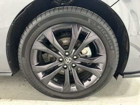 Used 2025 Toyota Sienna XSE image 66