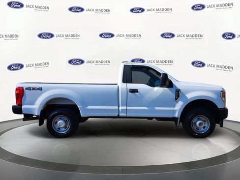Certified 2020 Ford F250 XL w/ Snow Plow Prep Package AWD/4WD image 6