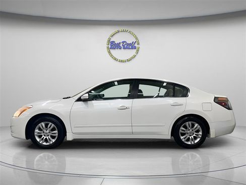 Used 2011 Nissan Altima 2.5 SL w/ 2.5SL Pkg FWD image 2