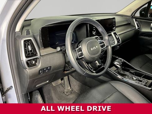 Used 2023 Kia Sorento SX AWD/4WD image 15