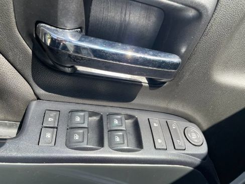Used 2018 Chevrolet Silverado 1500 LT w/ All Star Edition RWD image 12