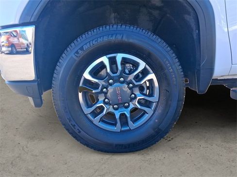 Used 2022 GMC Sierra 2500 SLE image 14