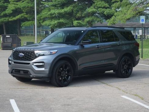 Used 2024 Ford Explorer ST-Line w/ Class IV Trailer Tow Package AWD/4WD image 23