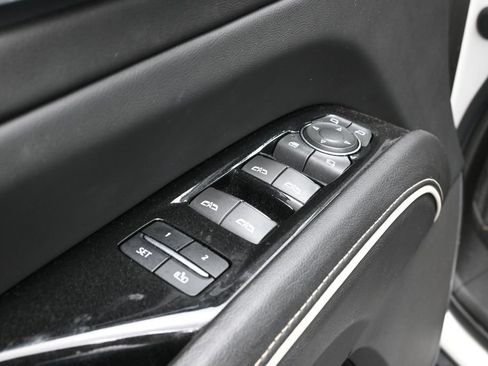 Used 2021 Cadillac Escalade ESV Sport RWD image 9