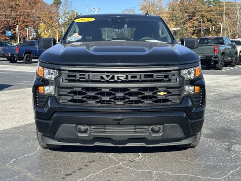 Used 2022 Chevrolet Silverado 1500 Custom image 3