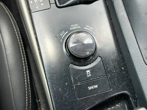 Used 2014 Lexus IS 250 w/ Navigation Package RWD image 36