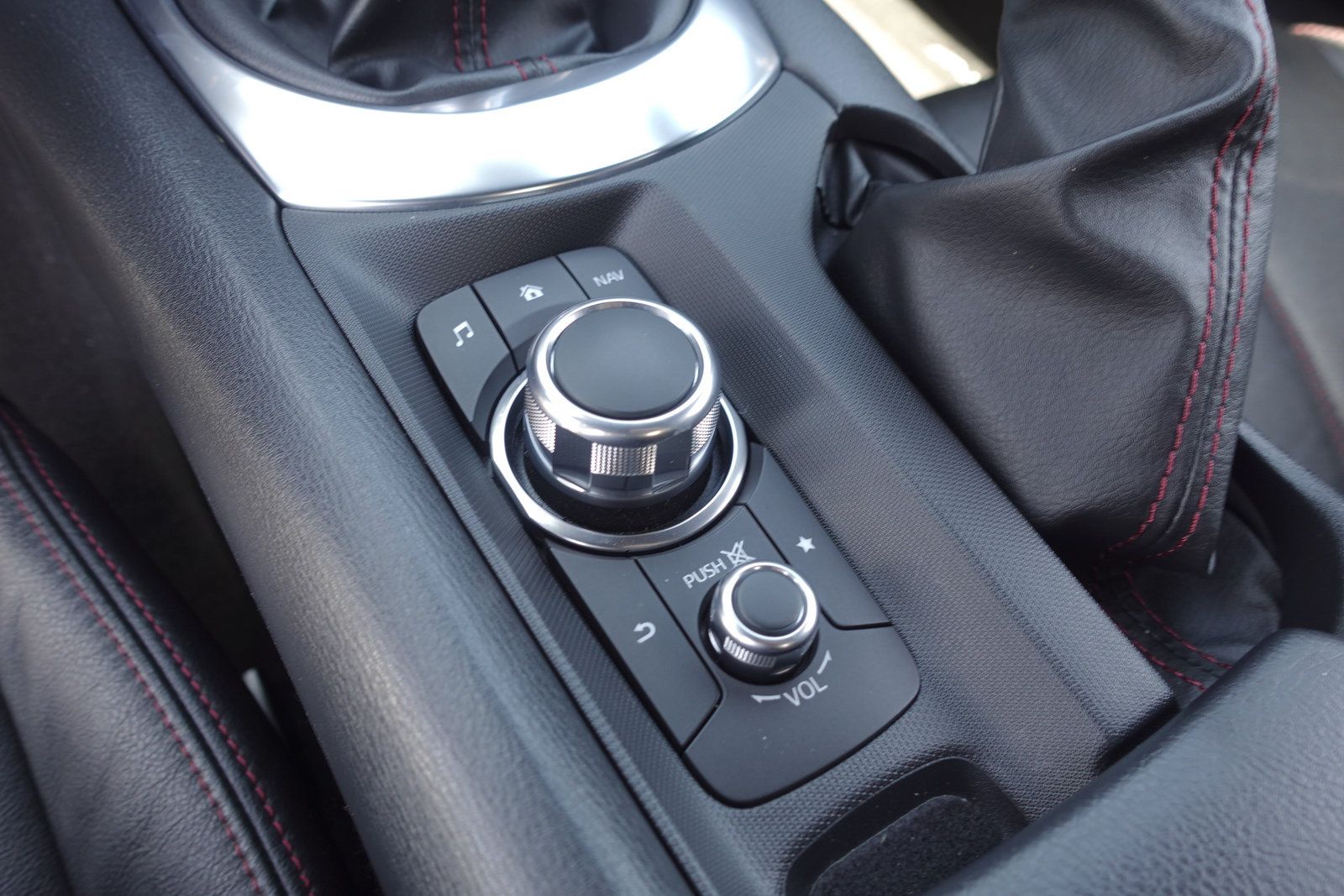Used 2016 MAZDA MX-5 Miata Grand Touring RWD image 26