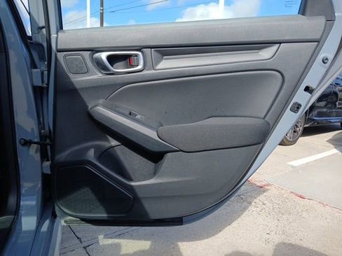 Used 2023 Honda Civic EX image 10