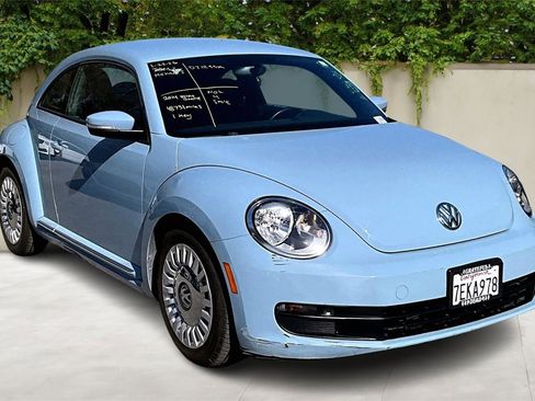 Used 2014 Volkswagen Beetle 1.8T image 1