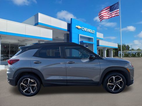 Used 2022 Chevrolet TrailBlazer RS image 3