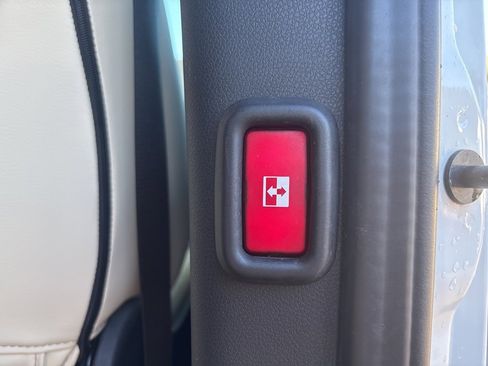 Used 2022 Mercedes-Benz Sprinter 144 Cargo image 19