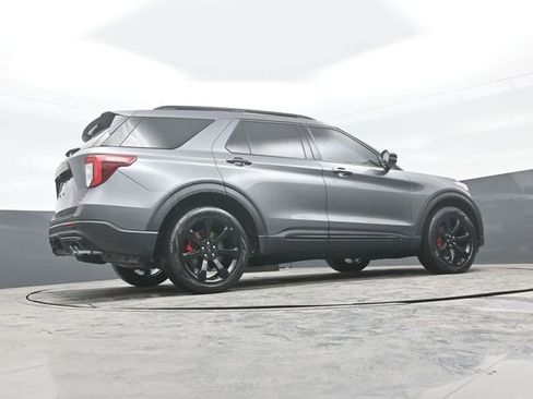 Used 2023 Ford Explorer ST w/ Technology Package image 34