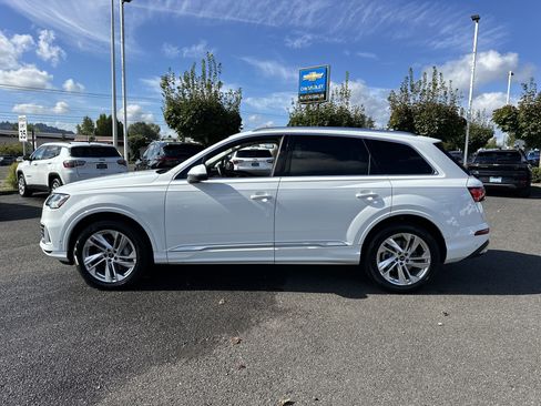 Used 2024 Audi Q7 Premium Plus image 2