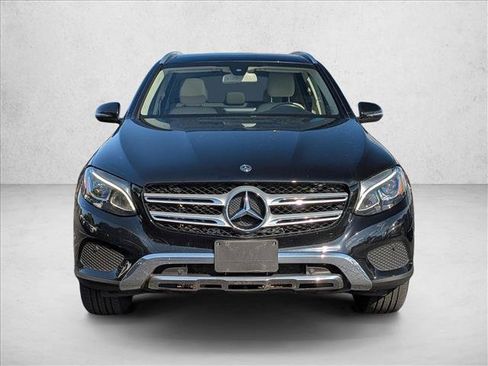 Used 2019 Mercedes-Benz GLC 350e 4MATIC image 2