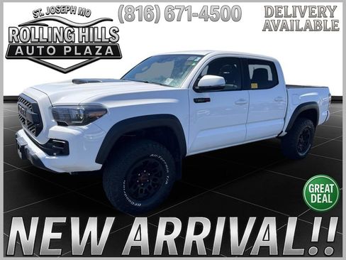 Used 2019 Toyota Tacoma TRD Pro AWD/4WD image 1