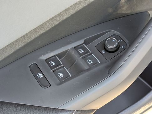 New 2026 Volkswagen Jetta SE image 13