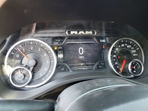 New 2026 RAM 1500 Express AWD/4WD image 15