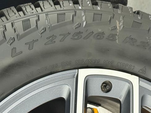 Used 2022 Rivian R1T Launch Edition image 40