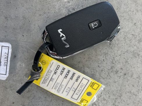 Certified 2023 Kia Sportage SX AWD/4WD image 31