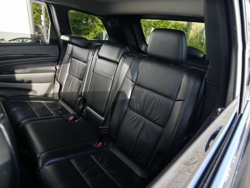 Used 2011 Jeep Grand Cherokee Laredo image 19