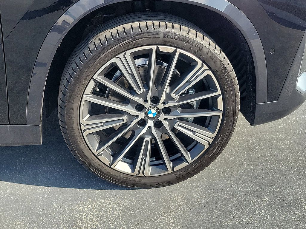 Used 2026 BMW X1 xDrive28i w/ Technology Package AWD/4WD image 5