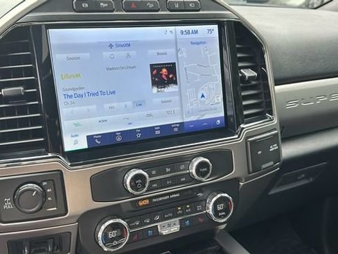 Used 2022 Ford F350 Platinum AWD/4WD image 28