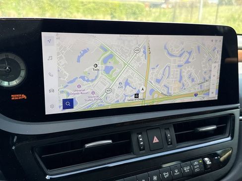 Used 2024 Lexus ES 300h w/ Premium Package FWD image 22