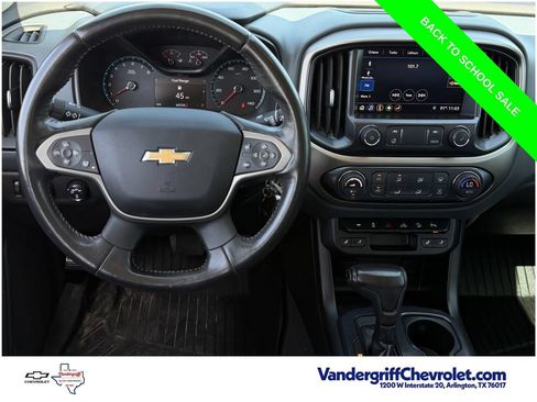 Used 2019 Chevrolet Colorado Z71 AWD/4WD image 11