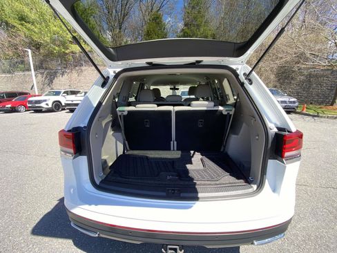 Used 2022 Volkswagen Atlas SE AWD/4WD image 34