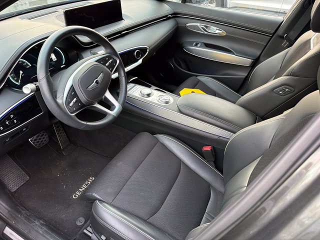 Used 2024 Genesis GV70 2.5T w/ Sport Prestige Package AWD/4WD image 18