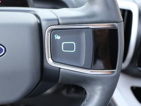 Certified 2025 Ford Expedition Active AWD/4WD image 28