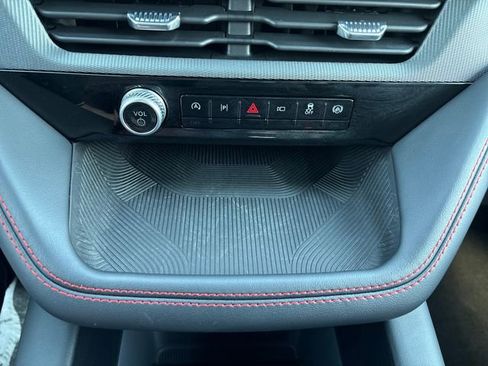 Used 2026 Ford Explorer ST-Line w/ ST-Line Street Pack AWD/4WD image 18