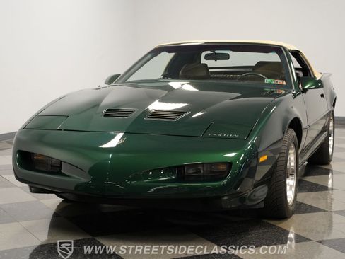 Used 1992 Pontiac Firebird Trans Am image 18