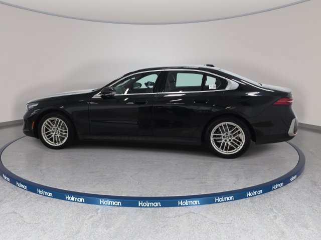 Certified 2024 BMW 530i xDrive w/ Executive Package AWD/4WD image 8