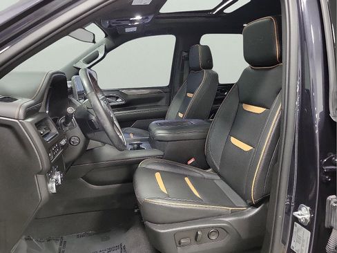 Used 2023 GMC Yukon AT4 w/ Technology Package image 8